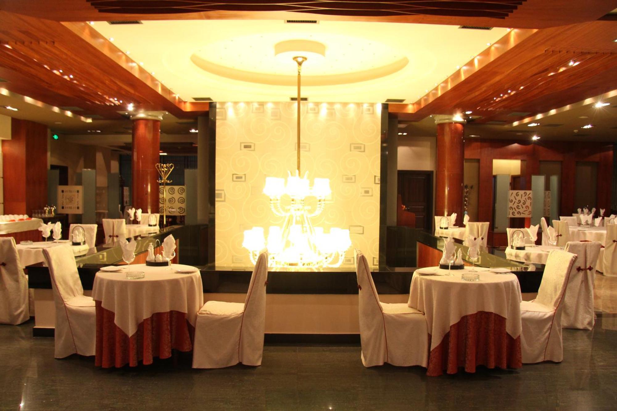 שקודר Grand Hotel Europa מראה חיצוני תמונה