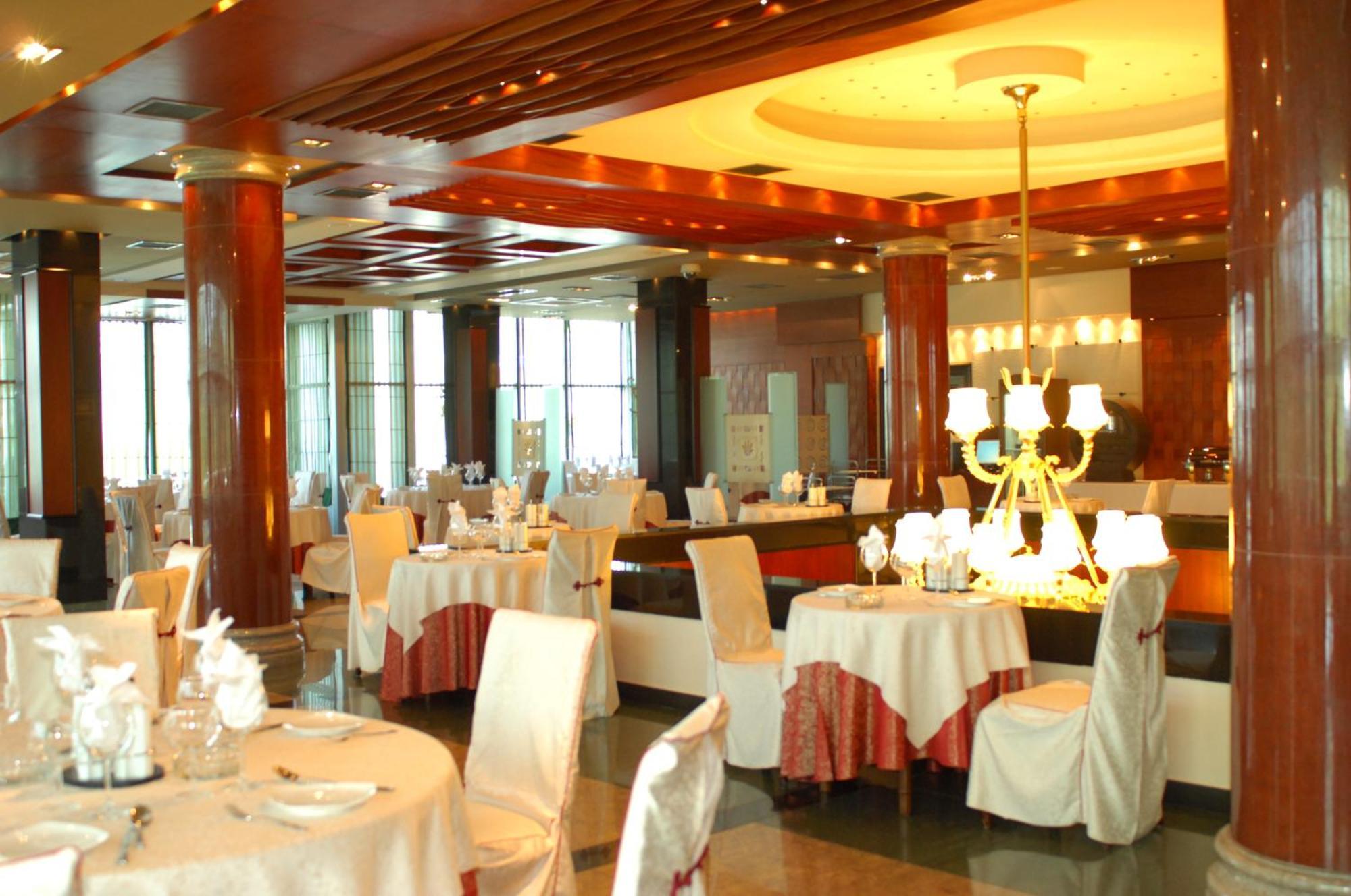 שקודר Grand Hotel Europa מראה חיצוני תמונה