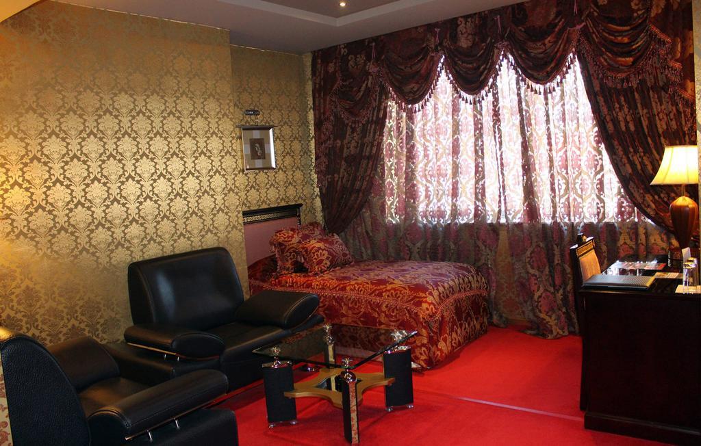 שקודר Grand Hotel Europa מראה חיצוני תמונה