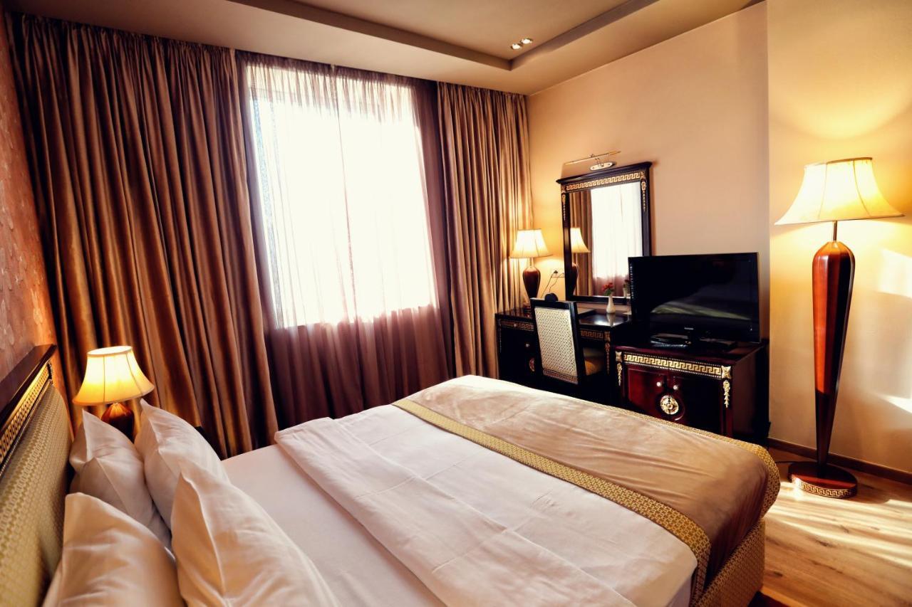 שקודר Grand Hotel Europa מראה חיצוני תמונה
